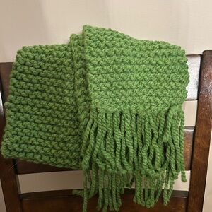 HandKnit Scarf with Fringe